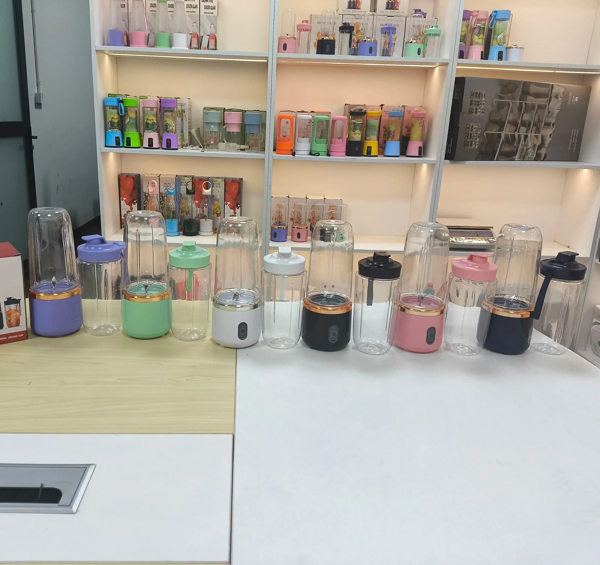 Portable USB Blender Cup | Wireless Juicer | 25000RPM | 6 Blade - EditWell