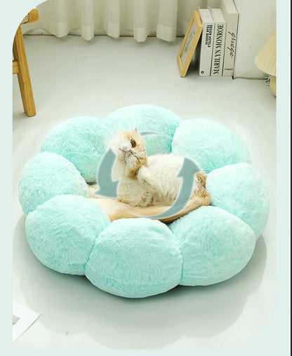 BloomNest Cozy – Plush Flower Pet Bed